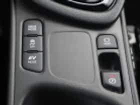 Toyota Yaris (2025) thumbnail 74