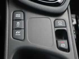 Toyota Yaris (2025) thumbnail 39