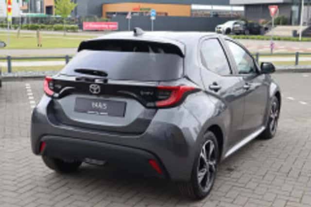 Toyota Yaris (2025) thumbnail 5