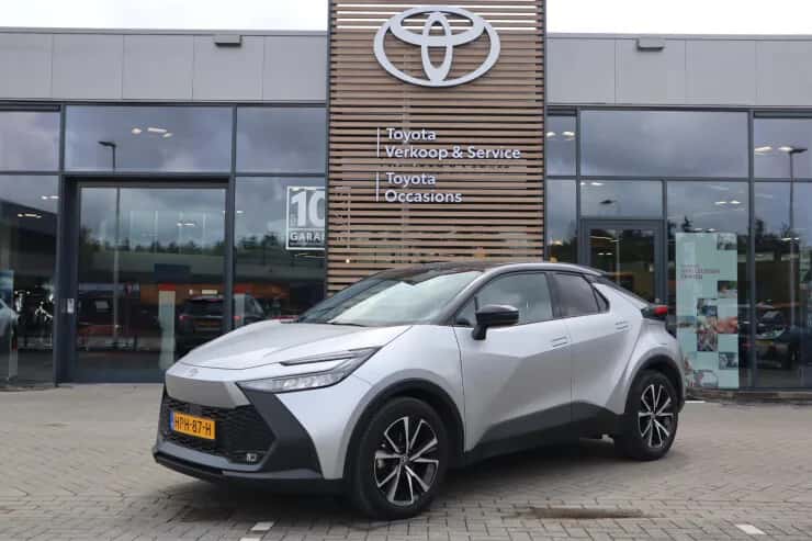 Toyota C hr (2025) — foto 1