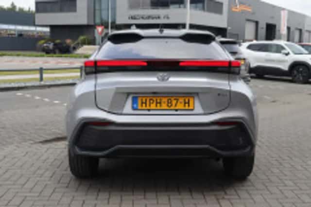 Toyota C hr (2025) thumbnail 4