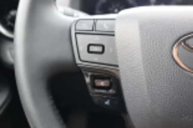 Toyota C hr (2025) thumbnail 64