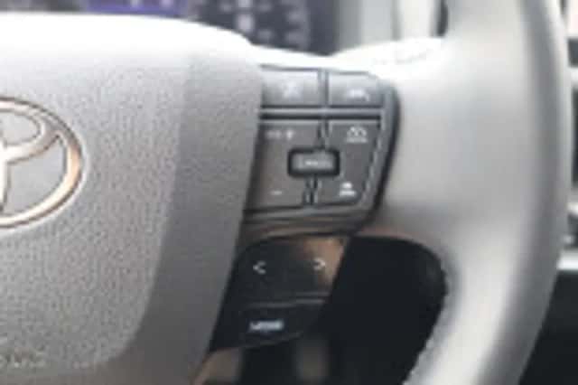 Toyota C hr (2025) thumbnail 65