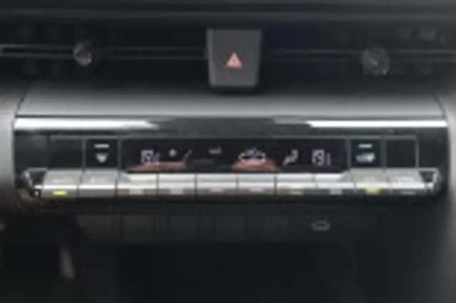 Toyota C hr (2025) thumbnail 71