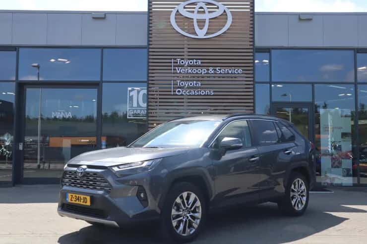 Toyota RAV4 (2024) — foto 1