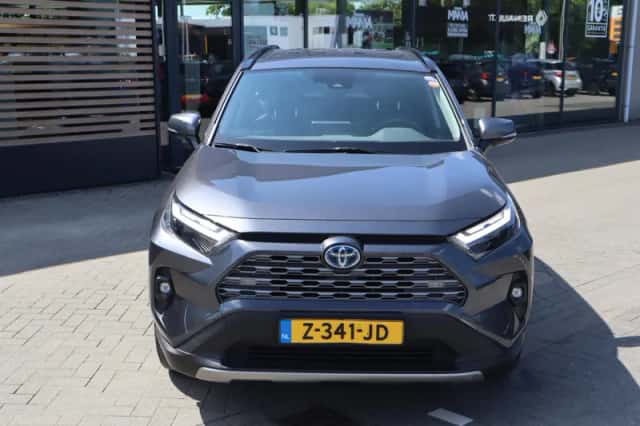 Toyota RAV4 (2024) thumbnail 16
