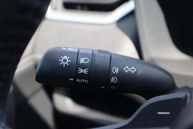 Toyota RAV4 (2024) thumbnail 33