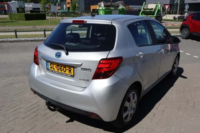 Toyota Yaris (2016) thumbnail 14