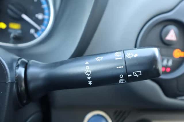 Toyota Yaris (2016) thumbnail 28