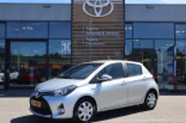 Toyota Yaris (2016) thumbnail 38