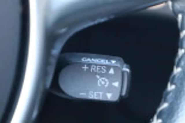 Toyota Yaris (2016) thumbnail 57