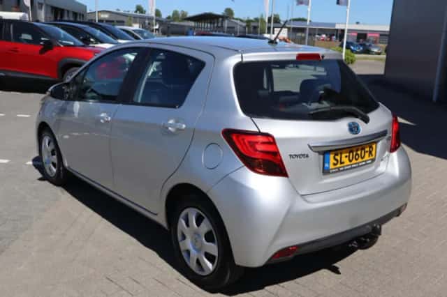 Toyota Yaris (2016) thumbnail 74