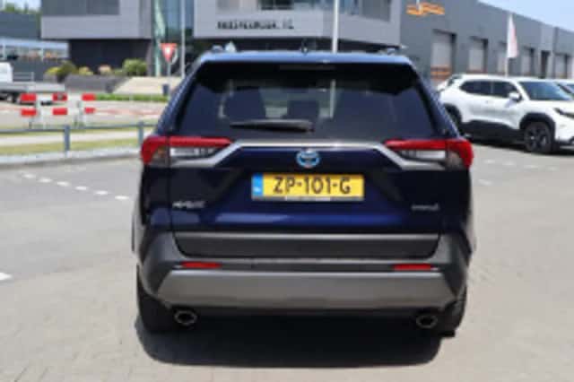 Toyota RAV4 (2019) thumbnail 4