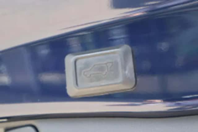 Toyota RAV4 (2019) thumbnail 5