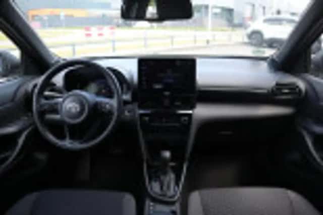 Toyota Yaris Cross (2025) thumbnail 60