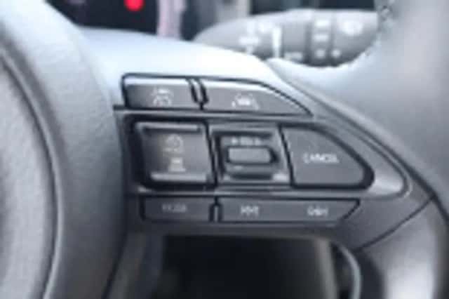 Toyota Yaris Cross (2025) thumbnail 65