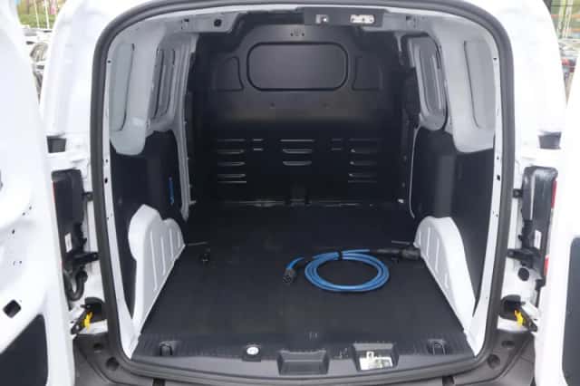 Ford E transit courier (2026) thumbnail 13