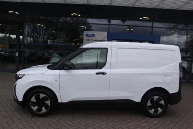 Ford E transit courier (2026) thumbnail 69