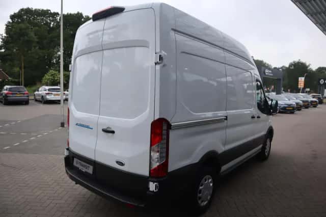 Ford E transit (2025) thumbnail 14