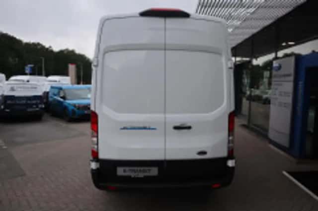 Ford E transit (2025) thumbnail 4