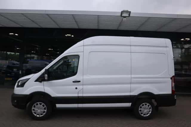 Ford E transit (2025) thumbnail 8