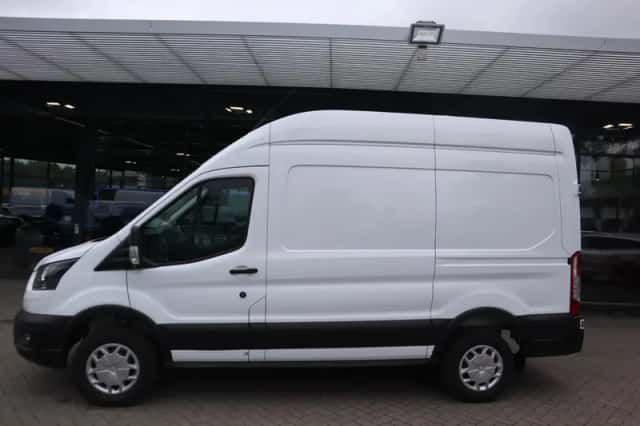 Ford E transit (2025) thumbnail 8