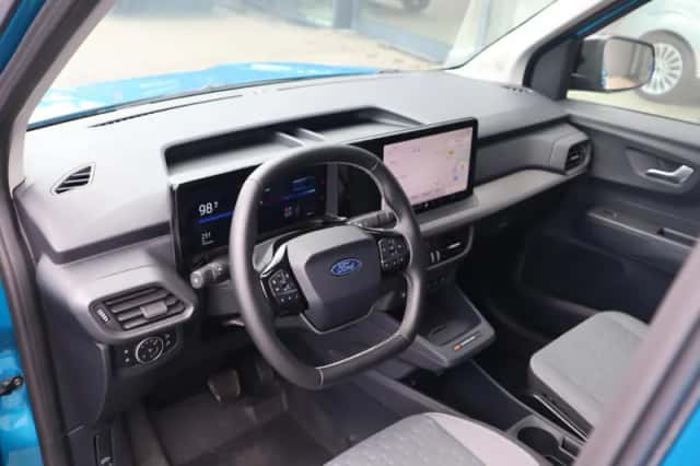 Ford E transit courier (2025) thumbnail 26