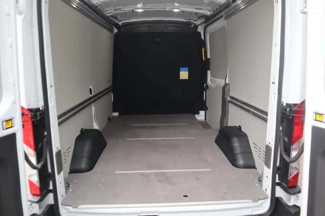 Ford E transit (2025) thumbnail 12