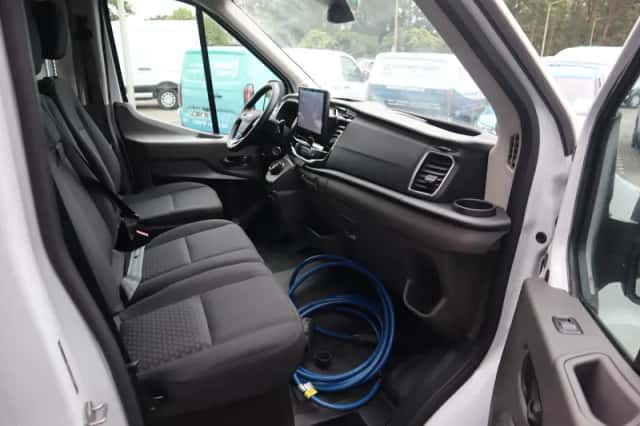 Ford E transit (2025) thumbnail 16