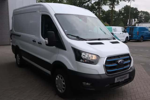 Ford E transit (2025) thumbnail 17