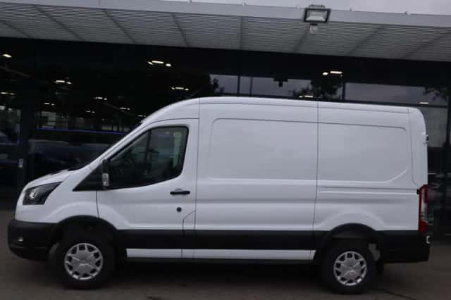 Ford E transit (2025) thumbnail 8
