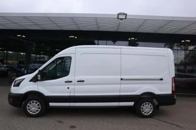 Ford E transit (2023) thumbnail 2