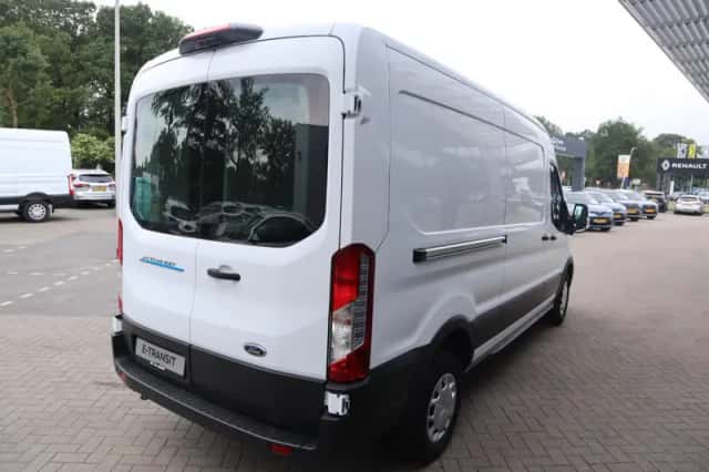 Ford E transit (2023) thumbnail 15