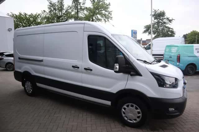Ford E transit (2023) thumbnail 16