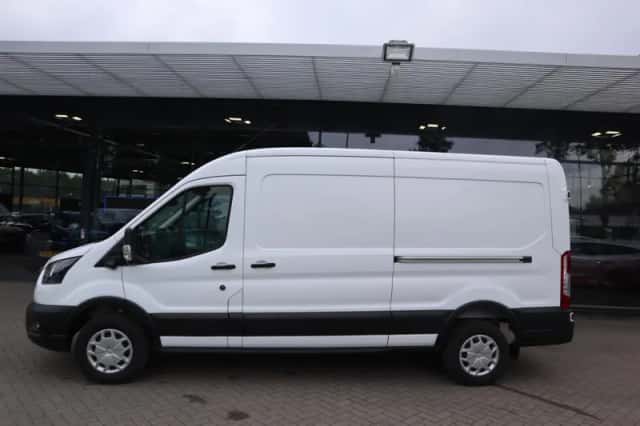 Ford E transit (2023) thumbnail 8
