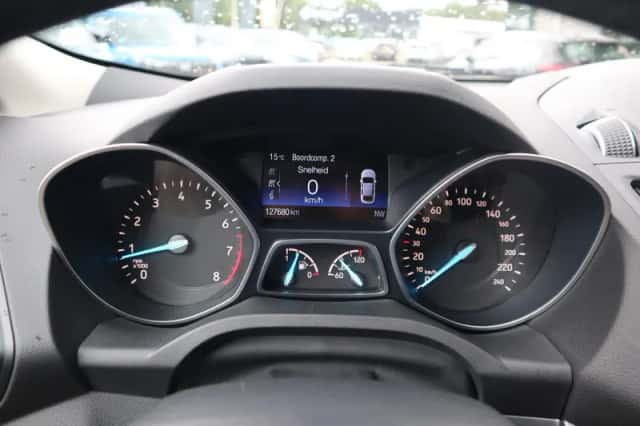 Ford Kuga (2019) thumbnail 24