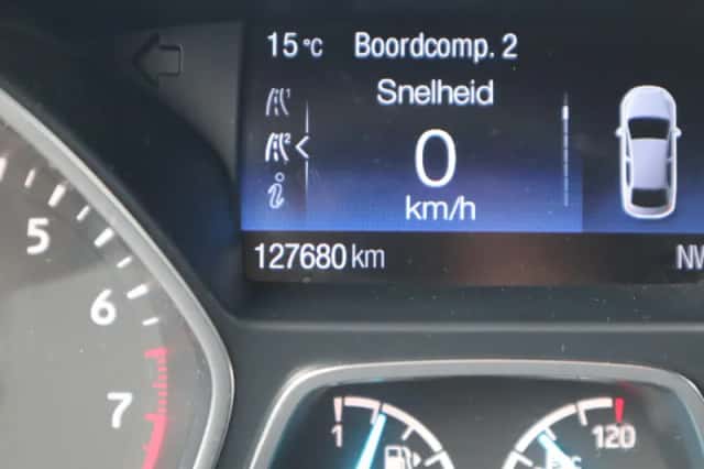 Ford Kuga (2019) thumbnail 25