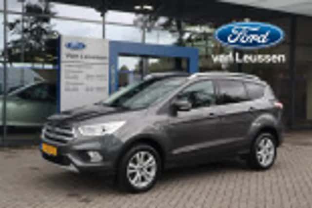 Ford Kuga (2019) thumbnail 37