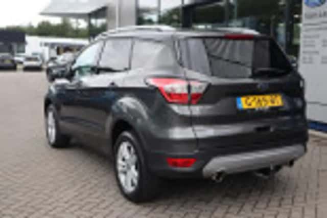 Ford Kuga (2019) thumbnail 39