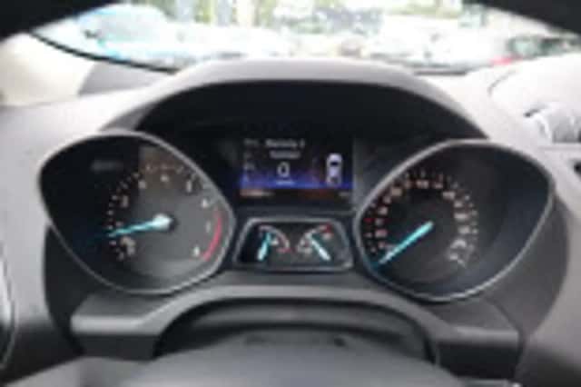 Ford Kuga (2019) thumbnail 54