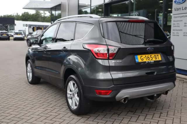 Ford Kuga (2019) thumbnail 74