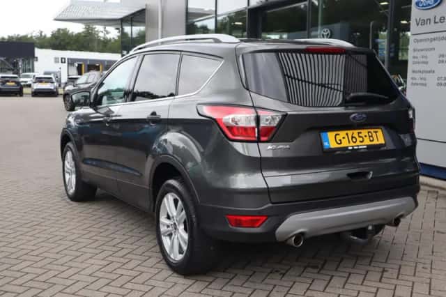 Ford Kuga (2019) thumbnail 9