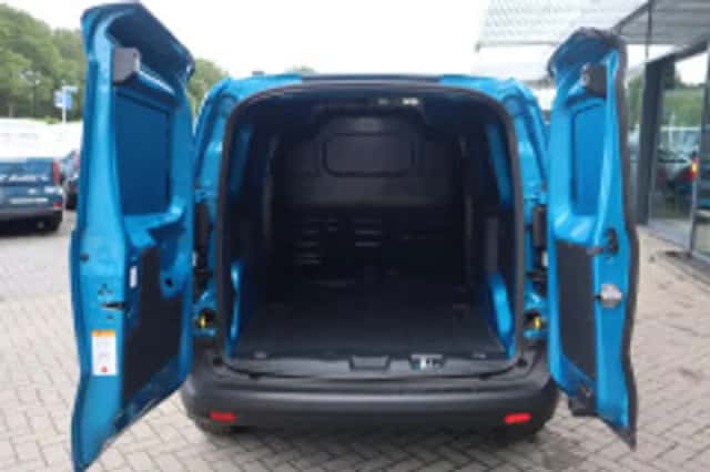 Ford Transit Courier (2025) thumbnail 6