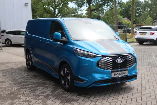 Ford E transit custom (2024) thumbnail 16