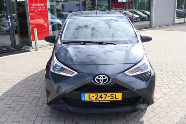 Toyota Aygo (2021) thumbnail 14