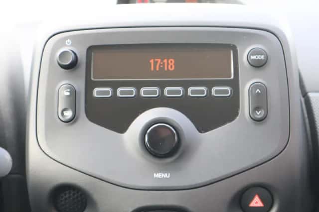 Toyota Aygo (2021) thumbnail 16