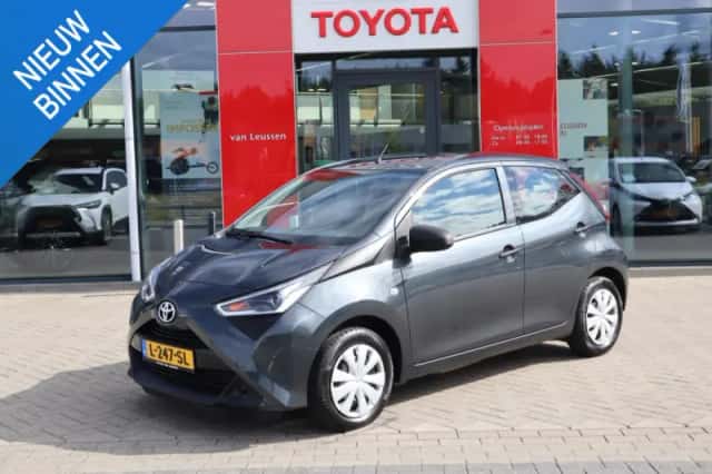 Toyota Aygo (2021) thumbnail 49