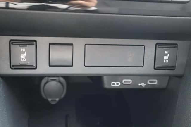 Toyota Yaris Cross (2025) thumbnail 34