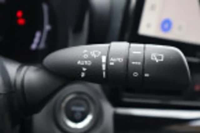 Toyota Yaris Cross (2025) thumbnail 61