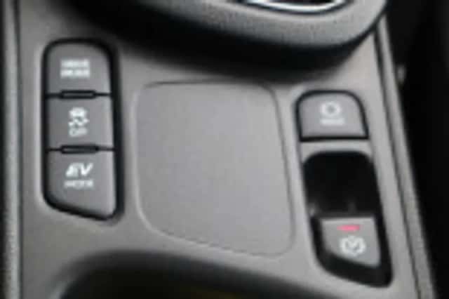 Toyota Yaris Cross (2025) thumbnail 65